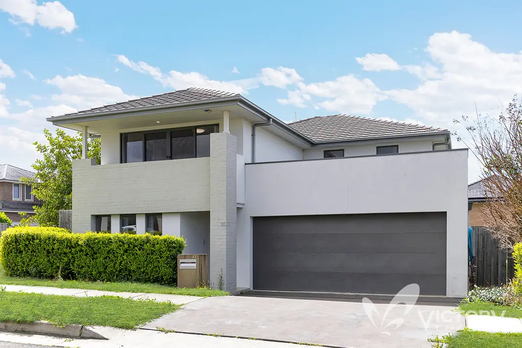 North Kellyville 5બેડરૂમ A Spacious Family Haven with Room to Grow