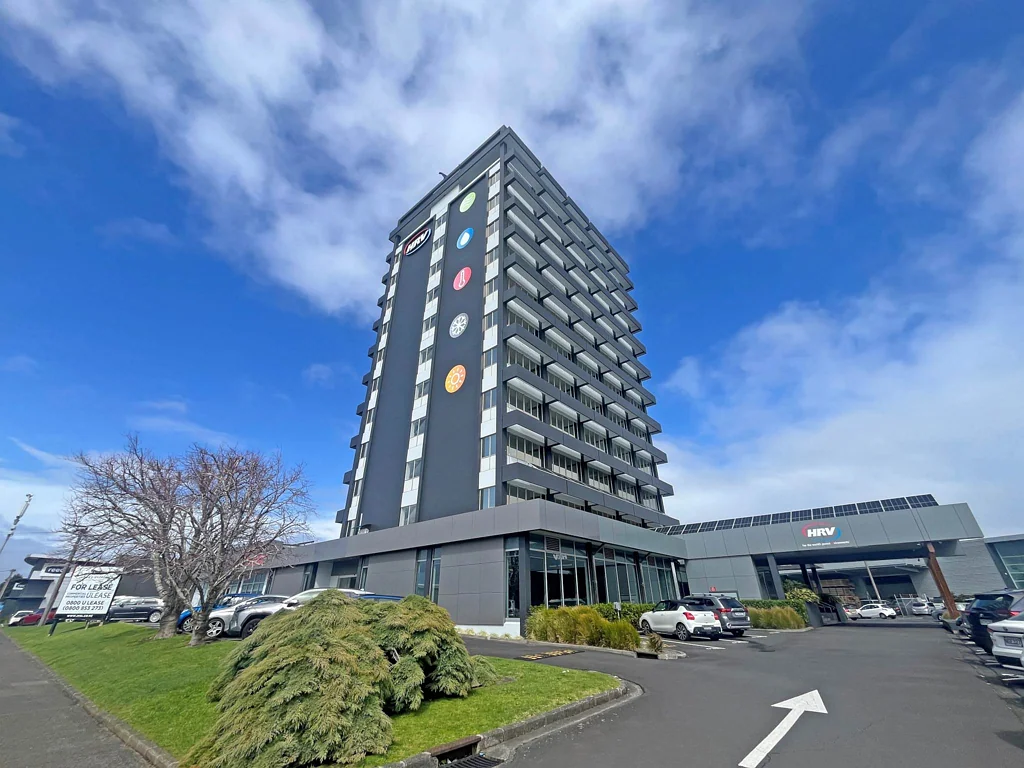 Penrose LANDMARK OFFICES AVAILABLE NOW