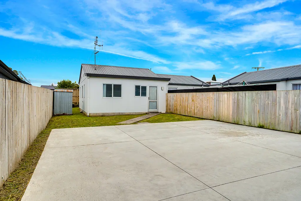 Temple View 2房  Affordable and freehold