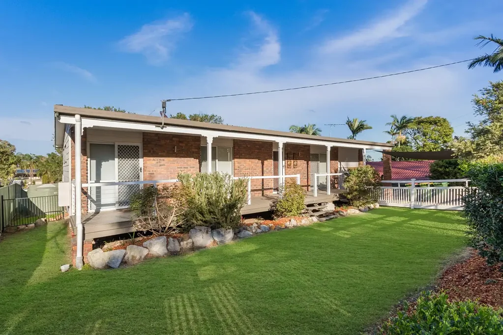 LOW MAINTENANCE LIVING WITH EASY CITY ACCESS