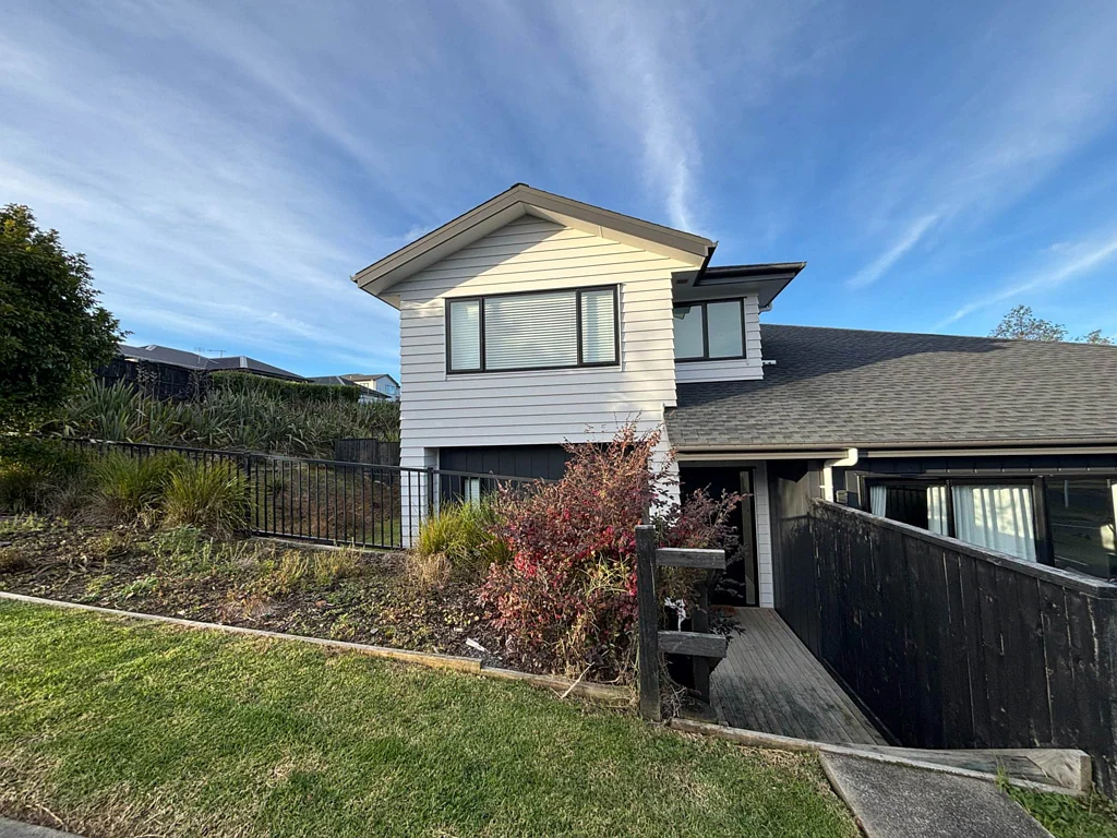 Spacious Family Home in Sought-After Milldale ...