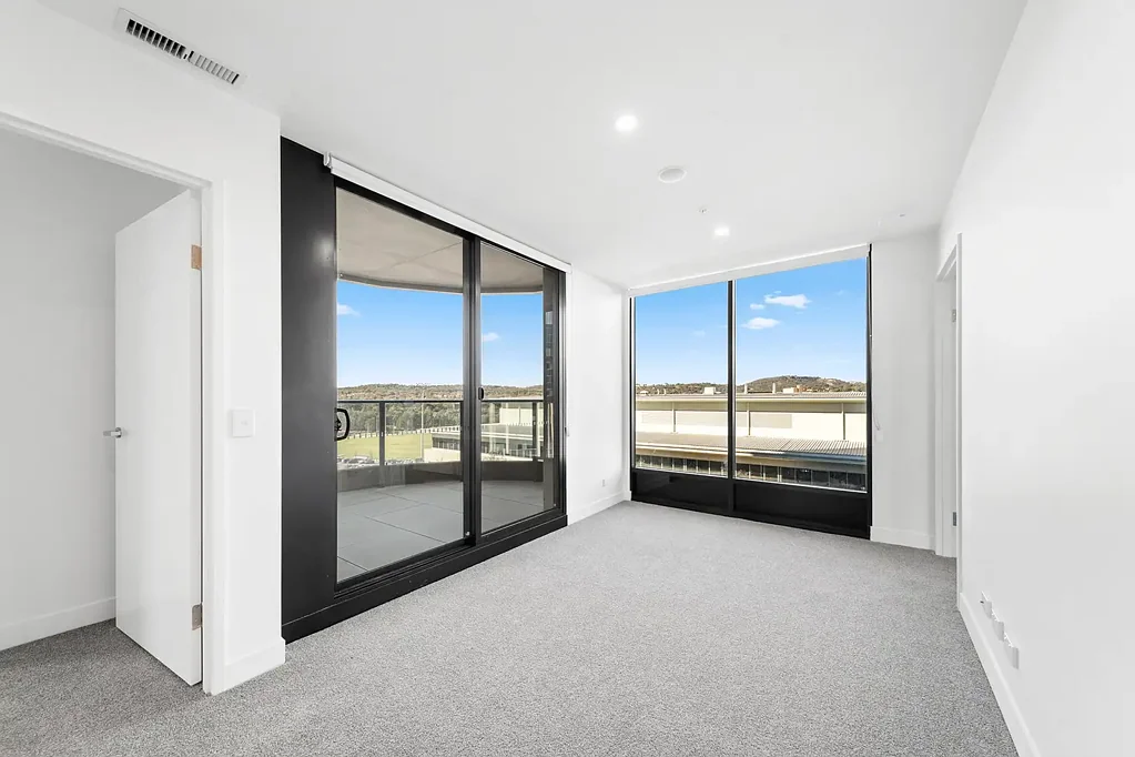 Two-Bedroom Apartment in the Heart of Phillip WOVA