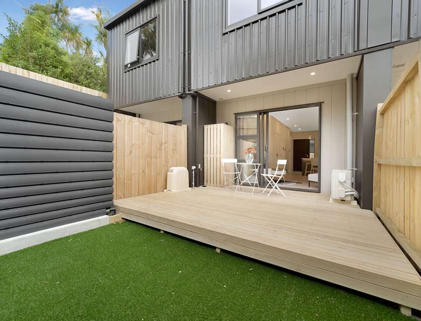 7,8,9,10/ 52 Newington Road, Henderson, Waitakere City, Auckland, 2房, 1浴, 城市屋