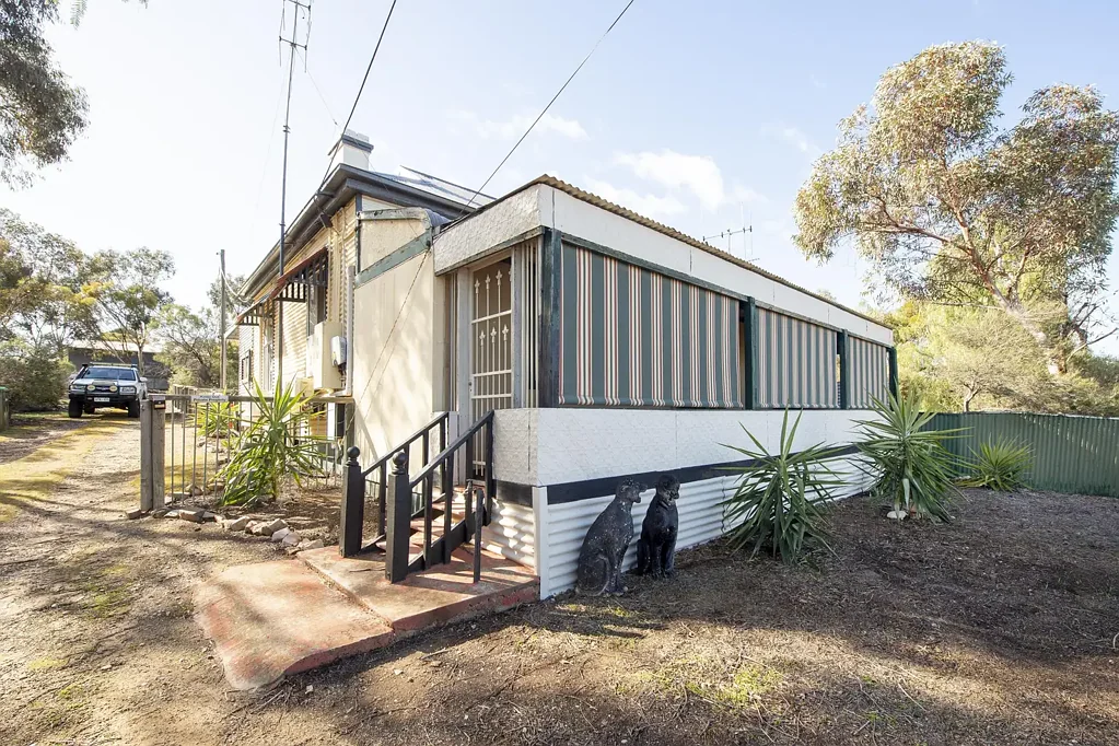 Wirrabara 3ਬੈੱਡਰੂਮ Charming Country Escape with Endless Potential