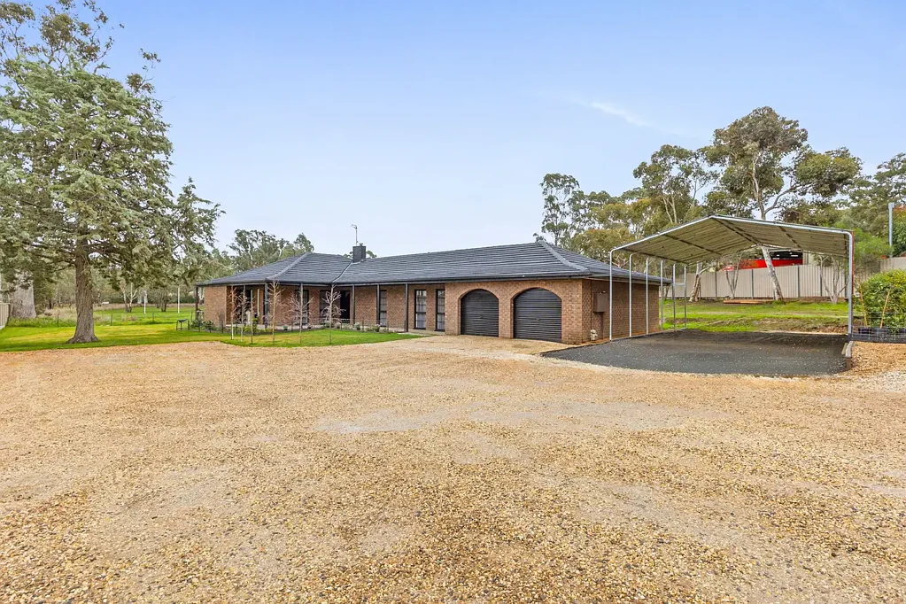 81 Redbank Road, Seymour, VIC 3660