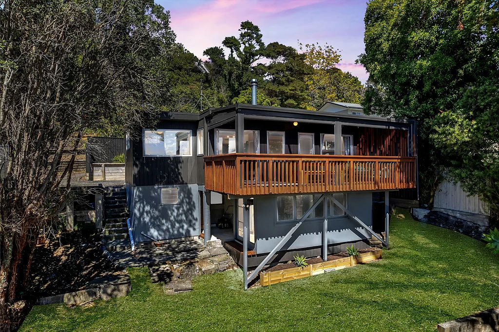 61 Hillcrest Road, Hatfields Beach, Rodney, Auckland