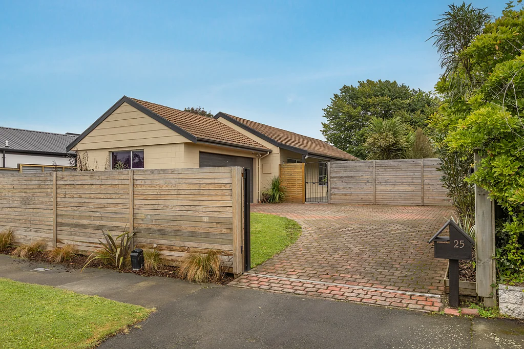 25 Dunbarton Street, Redwood, Christchurch, Canterbury