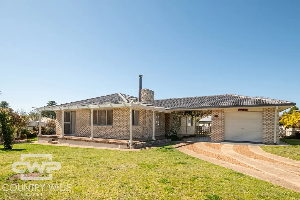 Glen Innes 3房  First Time Offered – A Rare Opportunity in a Quality Location
