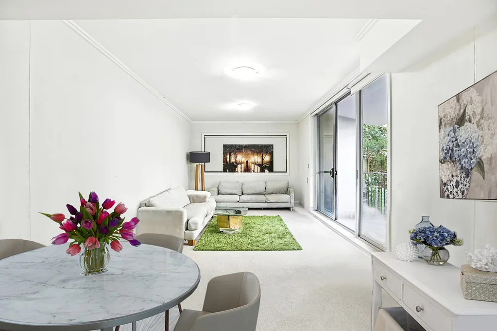 Gordon Sophisticated Garden-View Living in Central Gordon