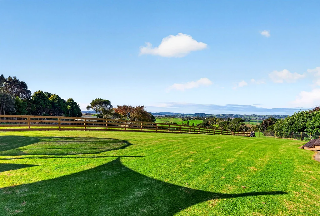 Helensville 4Habitaciones Modern Lifestyle, Views, Easy-Care Level Property