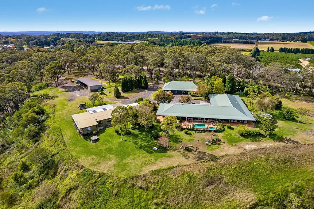 Kulnura 10房  Dual occupancy rural lifestyle on 53 acres