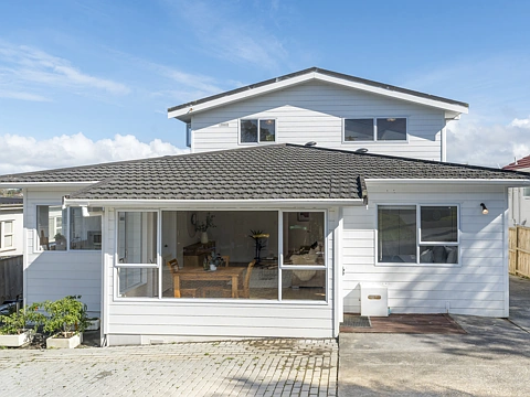 Milford 5 Bedroom HOME & GRANNY - Motivated seller is cashing out!