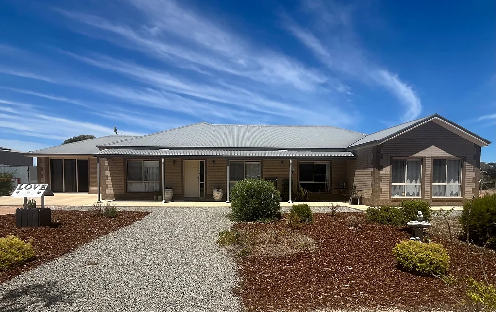 Wallaroo 5chambre Impressive 3-Acre Property with Modern Features and Expansive Outdoor Living