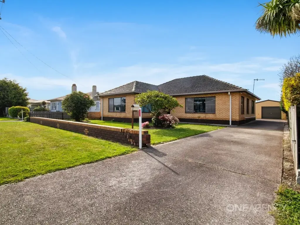 Smithton 3ਬੈੱਡਰੂਮ Neat As a Pin Brick Home in a Central Location