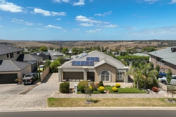 162 Belleview Drive, Sunbury