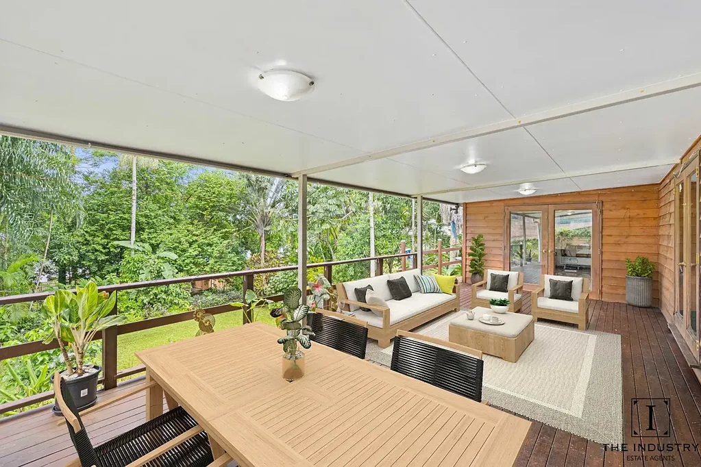 Earlville 4房  Solid Family Home with Space, Potential & Prime Position