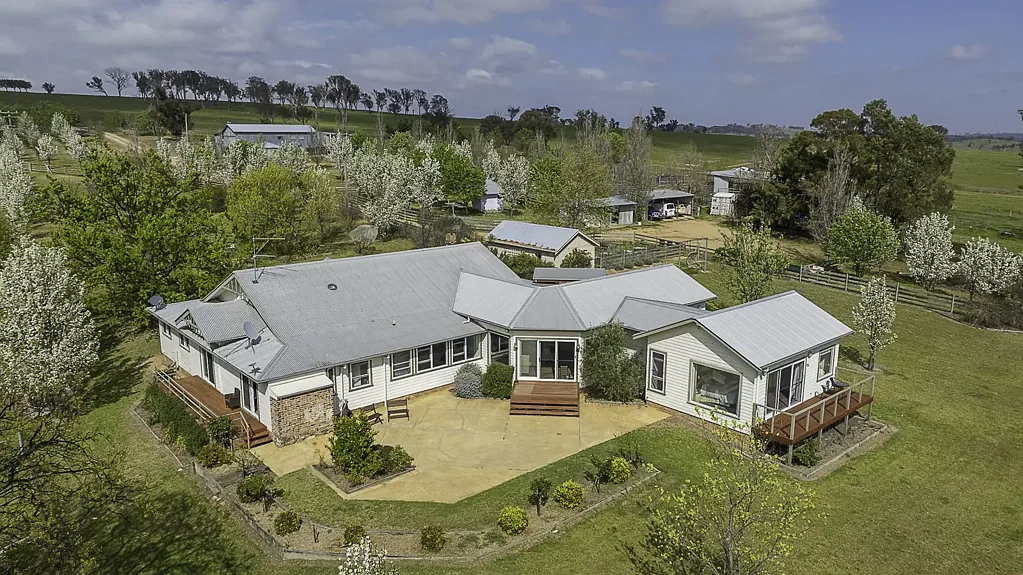 Armidale "Sylvania" - Refined Homestead, Abundant Water, Productive Grazing