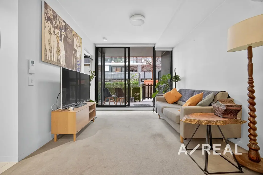 Abbotsford 1 Bedroom 6.5% Rental Yield in the heart of Abbotsford