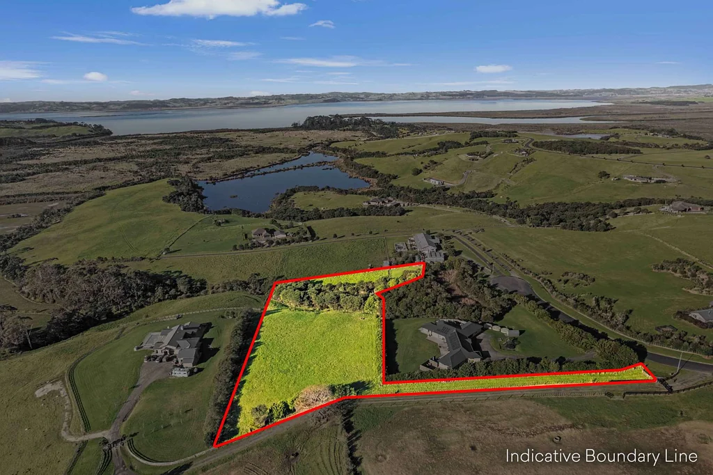 South Head One Hectare of Potential on Kaipara Lake Road