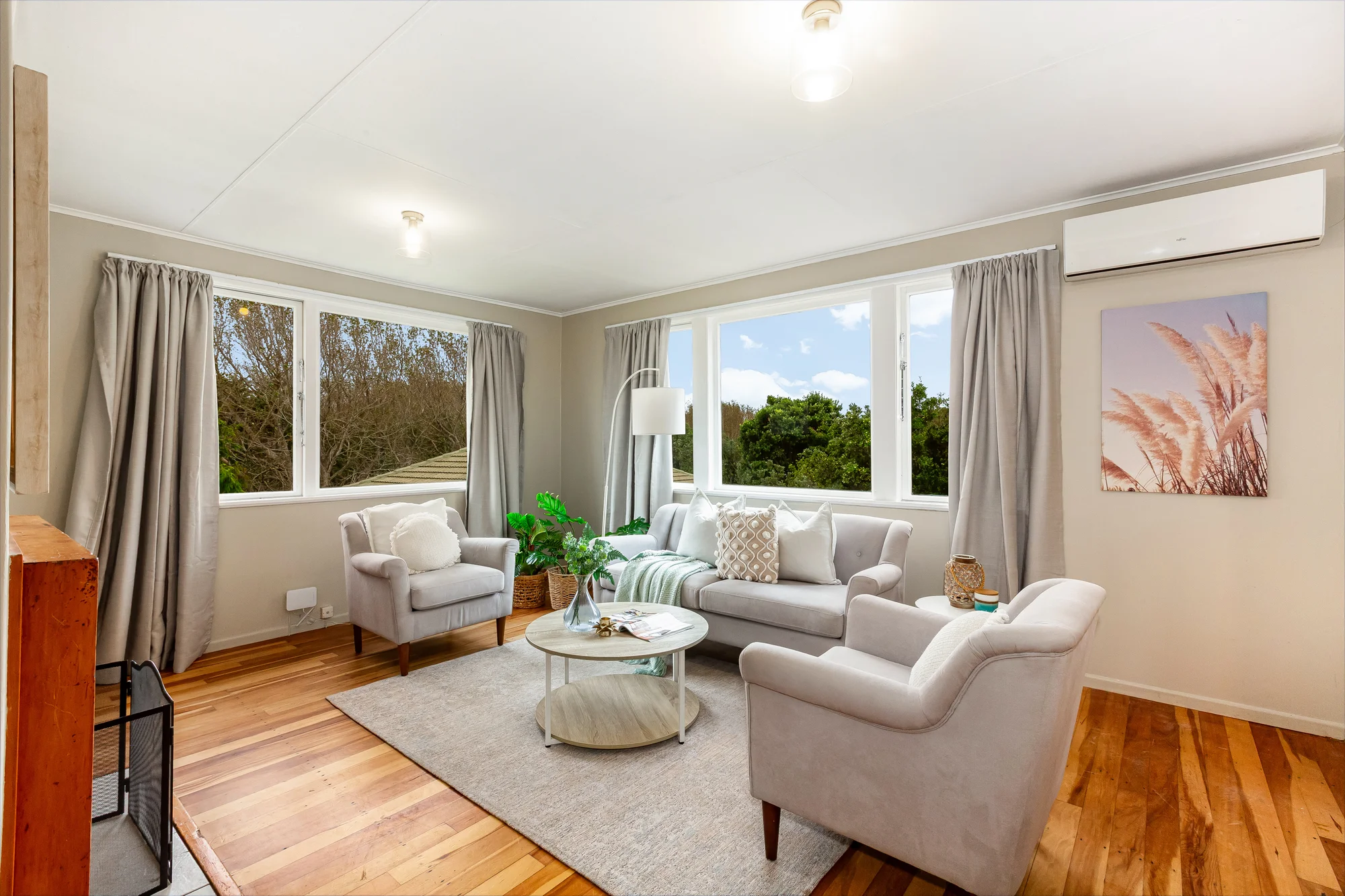 Waitangirua 3chambre Owner Wants to See the Sold Sign