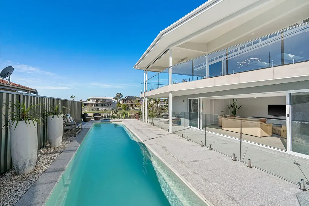 Port Macquarie 4Kwarto Ultimate Waterfront Dream Home with Breathtaking Views