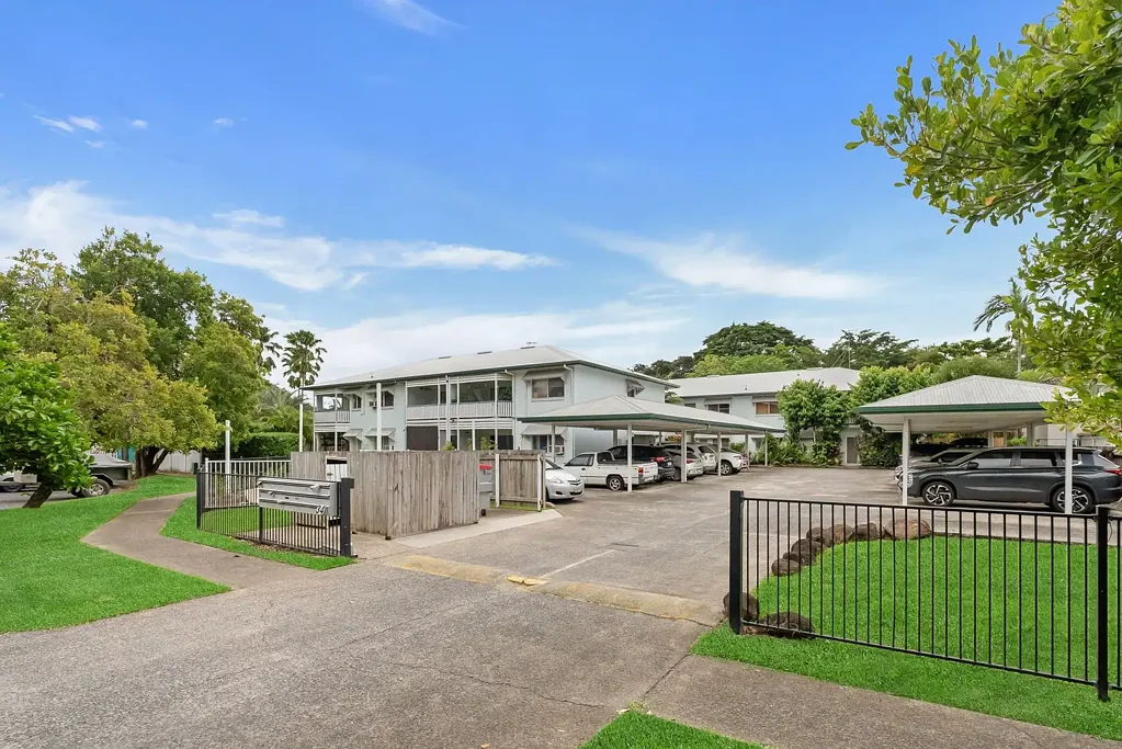 Manoora 2房  Ground Floor, And Perfectly Positioned