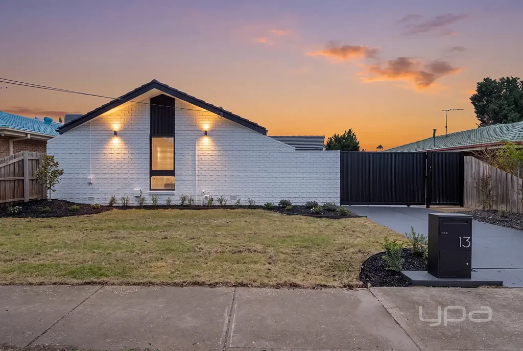 Melton 3Kwarto RENOVATED TO PERFECTION IN THE HEART OF CENTRAL MELTON!