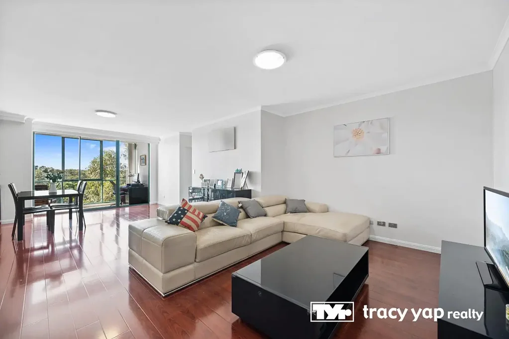 Spacious & convenient apartment with views & resort facilities