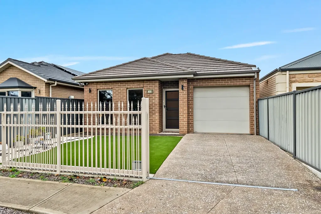 Plympton Park 4ਬੈੱਡਰੂਮ Family Comfort in a Sought-After Location
