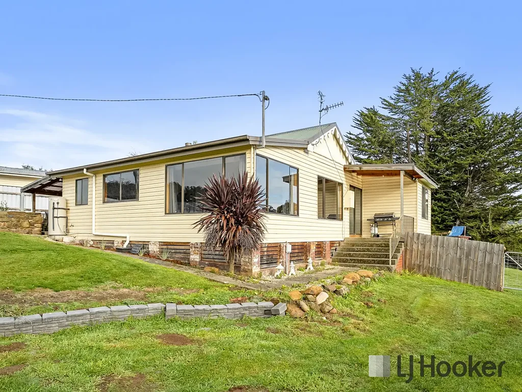 Geeveston 3 Bedroom A Serene Slice of Country Living in the Huon Valley