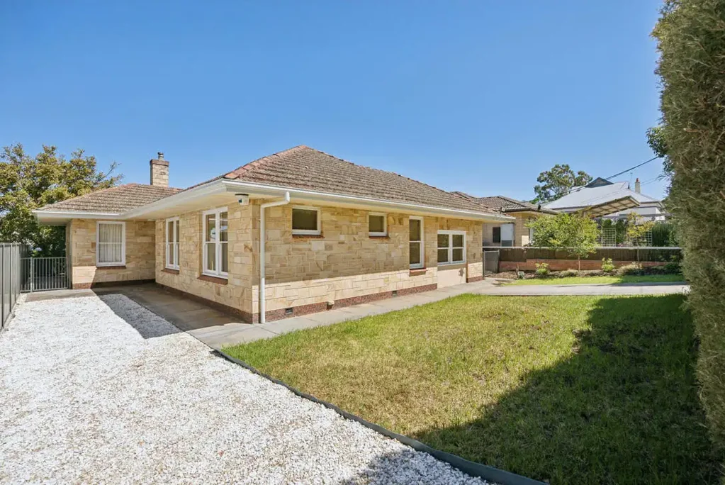 Charming Elegance: Embrace Tranquil Living in Vale Park!