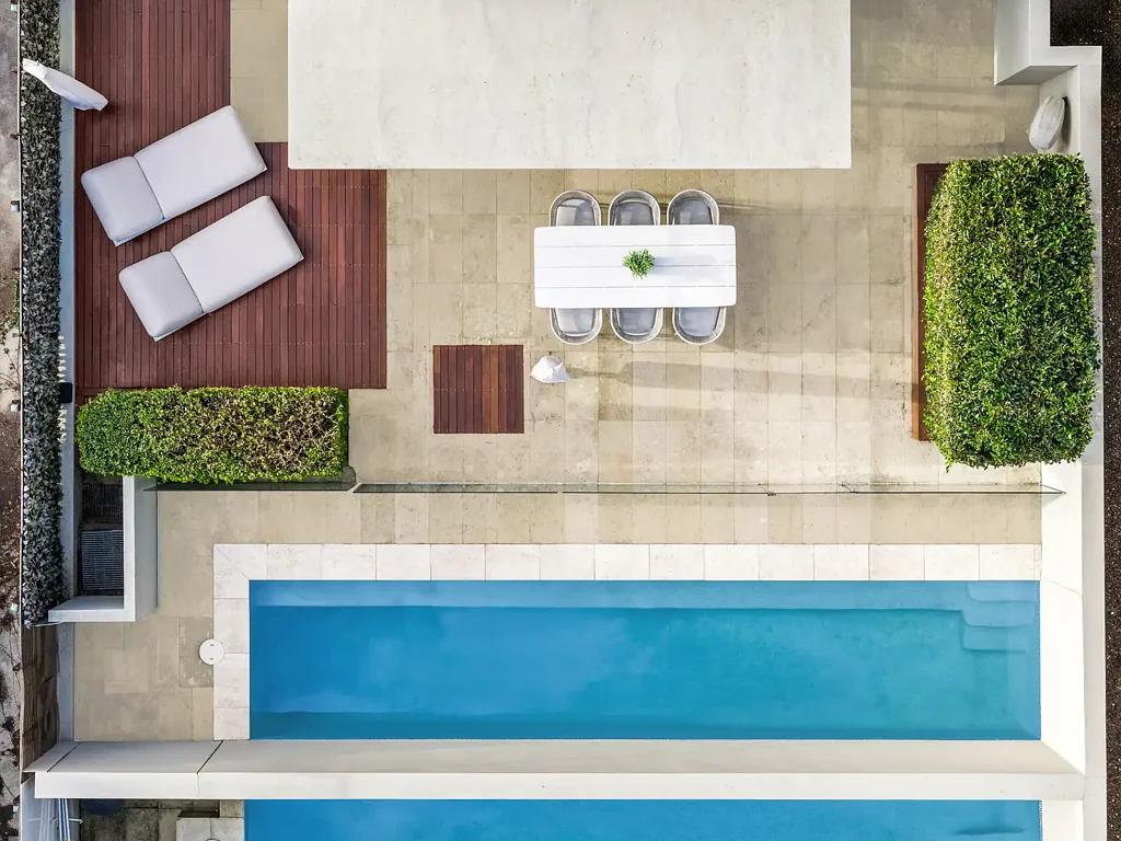 Bellevue Hill 3 Bedroom Unique Whole Floor Garden Apartment in Boutique Collection of Three.