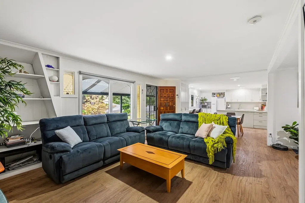 Bridgewater 4 Bedroom Space, versatility and endless potential in the heart of Bridgewater with self-contained granny flat
