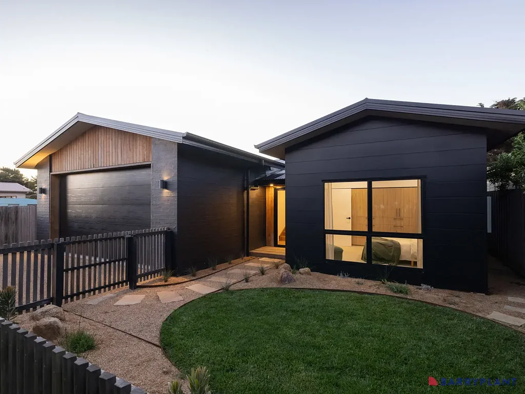 Sunderland Bay 4ห้องนอน Ultimate Coastal Living – Fully Renovated Perfection