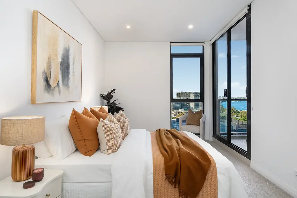 Ryde 1Zimmer Magnificent waterview home in the sky