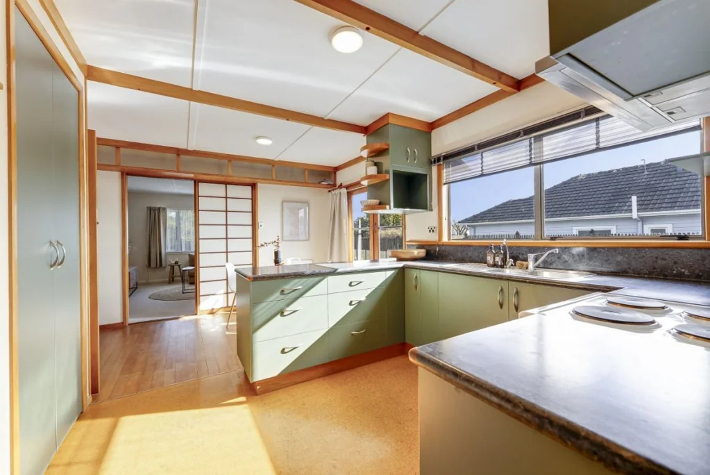Richmond 3房  Subdivide, Land Bank or Enjoy the Space!