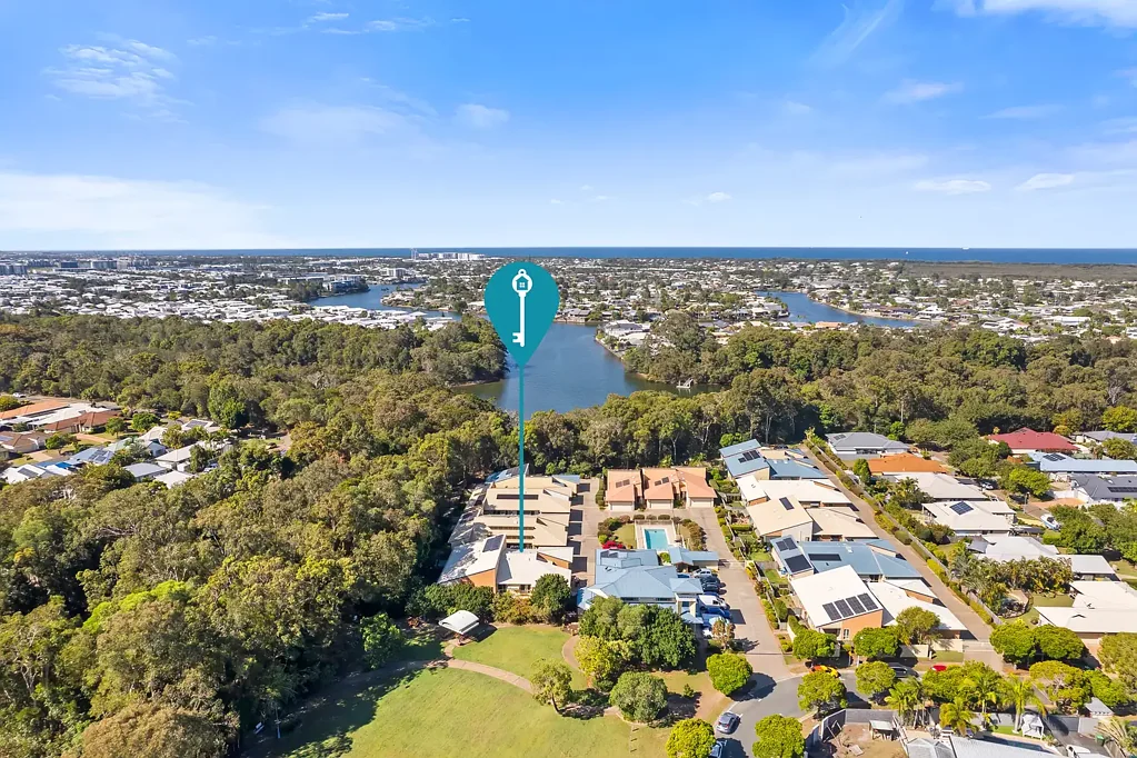 Currimundi 3ਬੈੱਡਰੂਮ A VERY SPECIAL LOCATION & PLACE TO CALL HOME