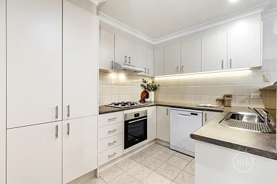 2/34 Batman Road, Eltham, VIC 3095, 3 Bedrooms, 1 Bathrooms, Unit
