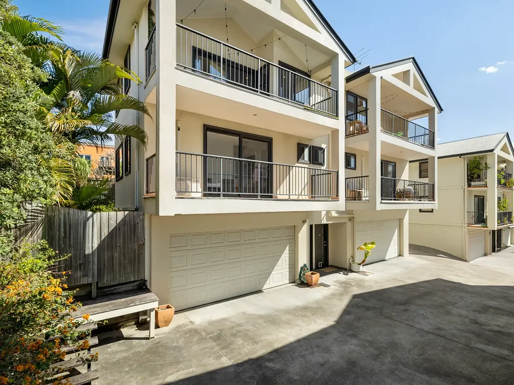 Carina 2બેડરૂમ Elevated living with room to relax, entertain and simply enjoy