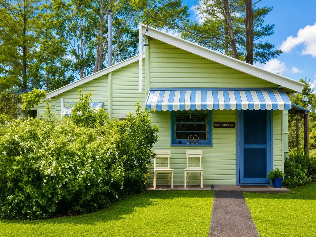 Quaint 3 Bedroom Cottage with Rural Views