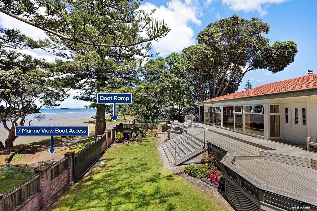 Orewa 5 Slaapkamer Golden Opportunity Orewa Beachfront Living