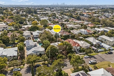 Corinda 4 Slaapkamer TIMELESS CHARACTER, OPPORTUNITY - CITY VIEWS