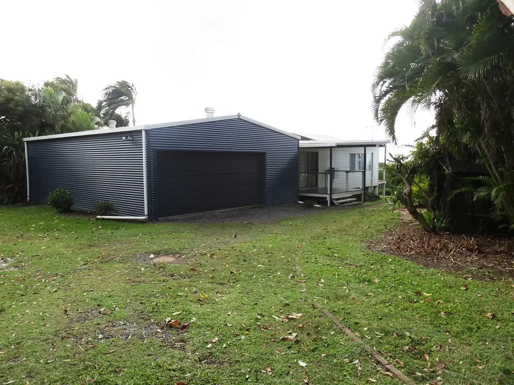 3 Bedroom Family Home with a Pool & Shed