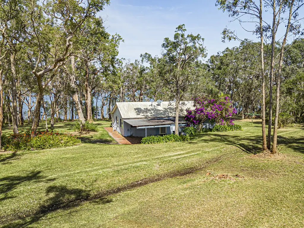 Summerland Point 2Zimmer 4 Hectares backing Waterfront Reserve Summerland Point