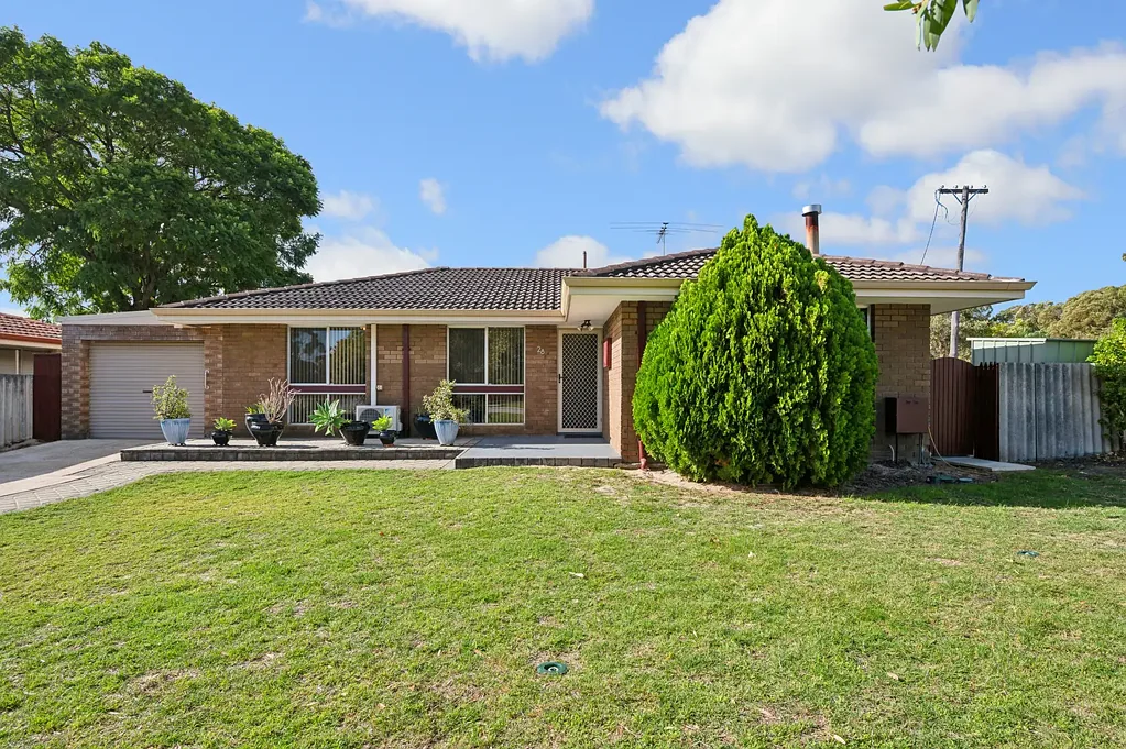 28 Lowanna Way, Armadale, WA 6112