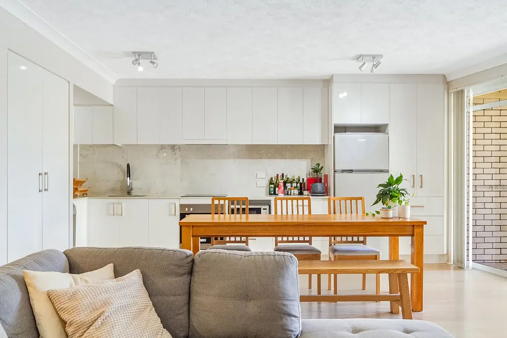 10/54 Dutton Street, Coolangatta, QLD 4225