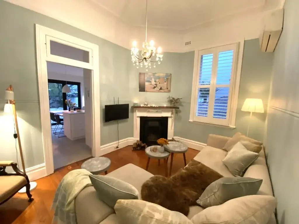 Well appointed 2 bedroom home in coveted Birchgrove