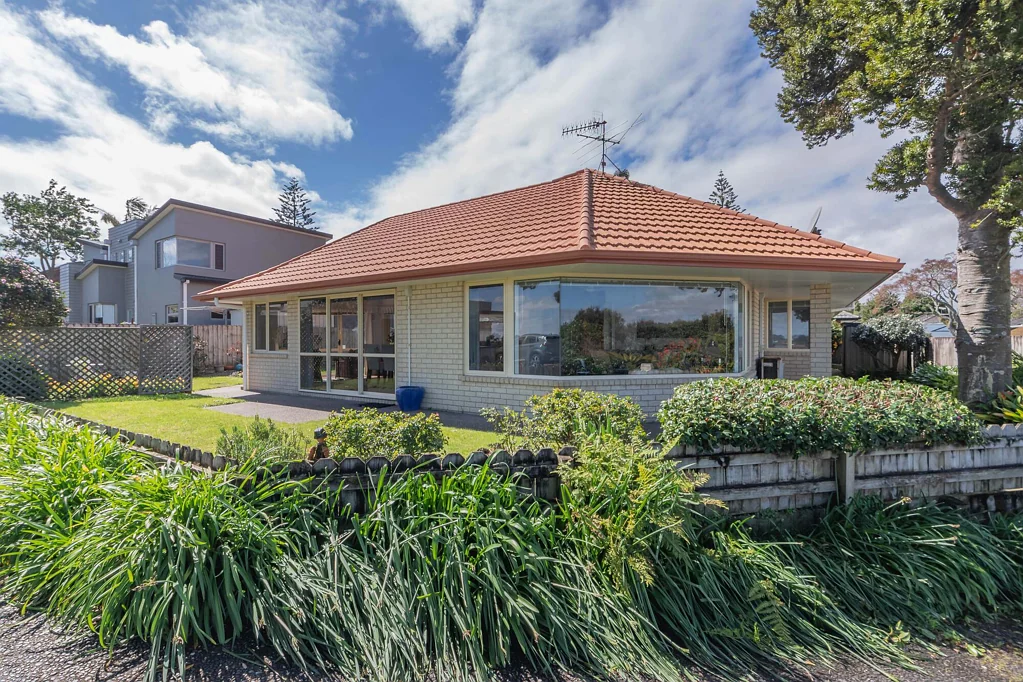 Papakura 3ਬੈੱਡਰੂਮ Premium waterfront retreat!