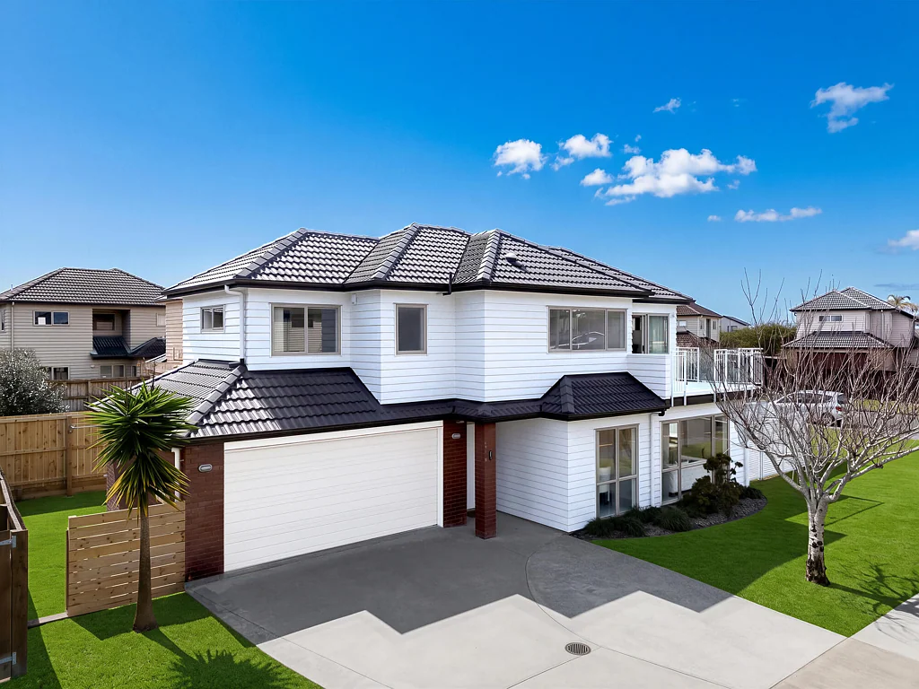 Te Atatu South 4房 人生新篇章，就从南岛开始！转角住宅，布局合理，舒适便利！ A New Chapter Down South Island