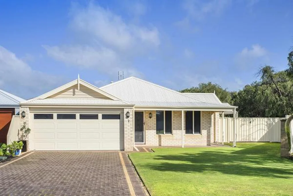 2 Beachfields Drive, Broadwater, WA 6280